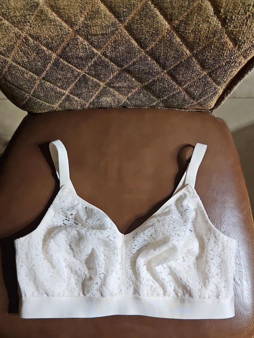Chantelle Norah Comfort Supportive Wirefree T-Shirt Bra Seamless Unlined Lace